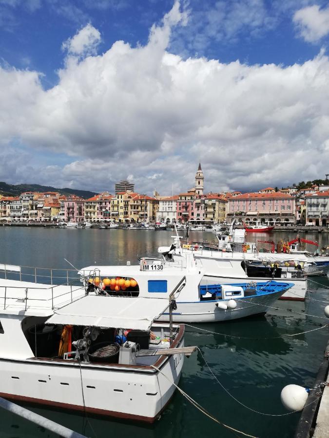 La Torretta Di Piero Con Terrazzi E Parcheggio Privato Citra Zero Zero Ottanta 31Lst0282 Apartment อิมเปรีอา ภายนอก รูปภาพ