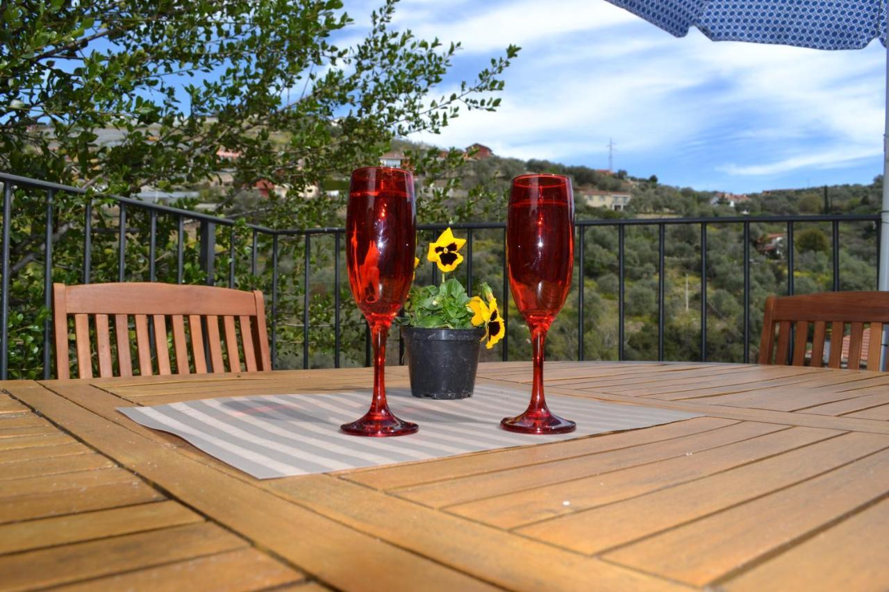 La Torretta Di Piero Con Terrazzi E Parcheggio Privato Citra Zero Zero Ottanta 31Lst0282 Apartment อิมเปรีอา ภายนอก รูปภาพ