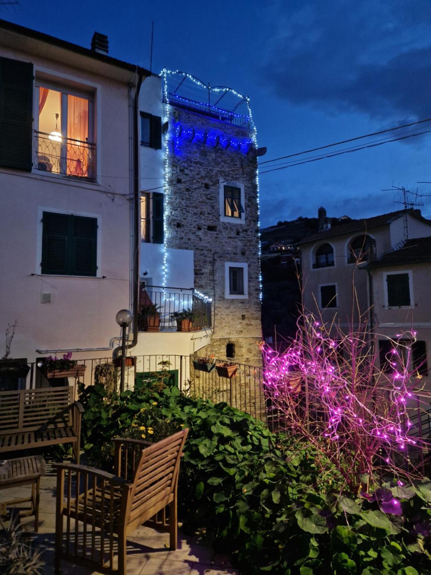 La Torretta Di Piero Con Terrazzi E Parcheggio Privato Citra Zero Zero Ottanta 31Lst0282 Apartment อิมเปรีอา ภายนอก รูปภาพ